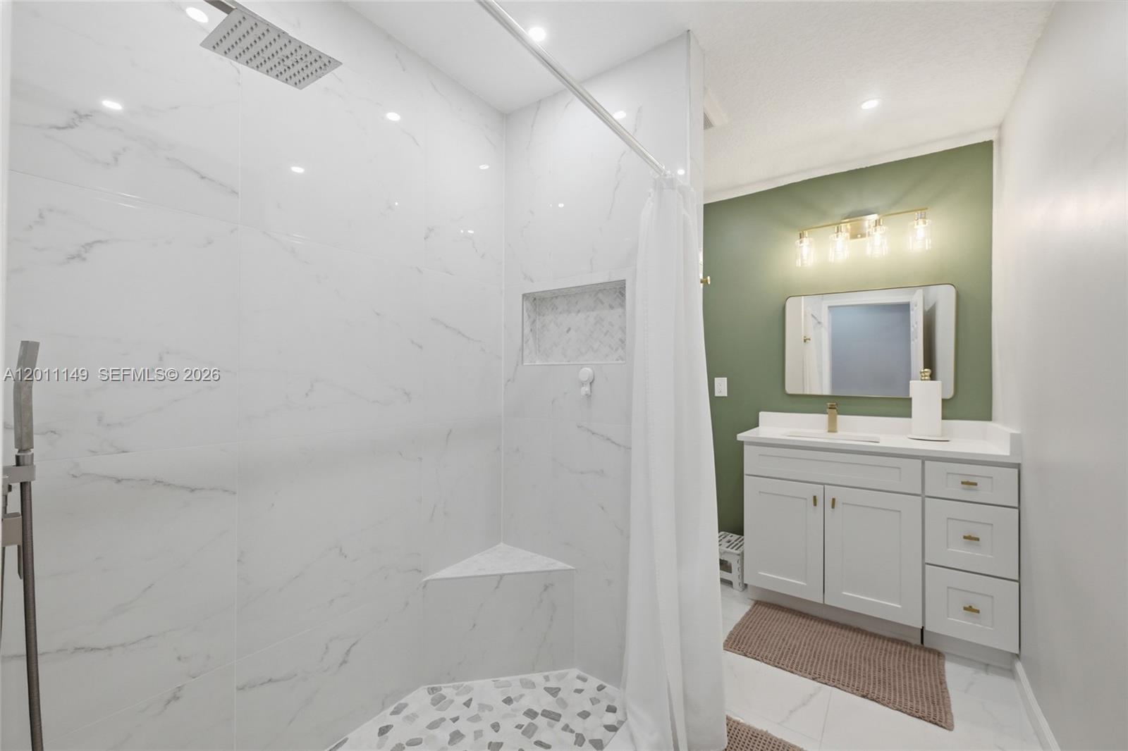 Derris Creek - Residential