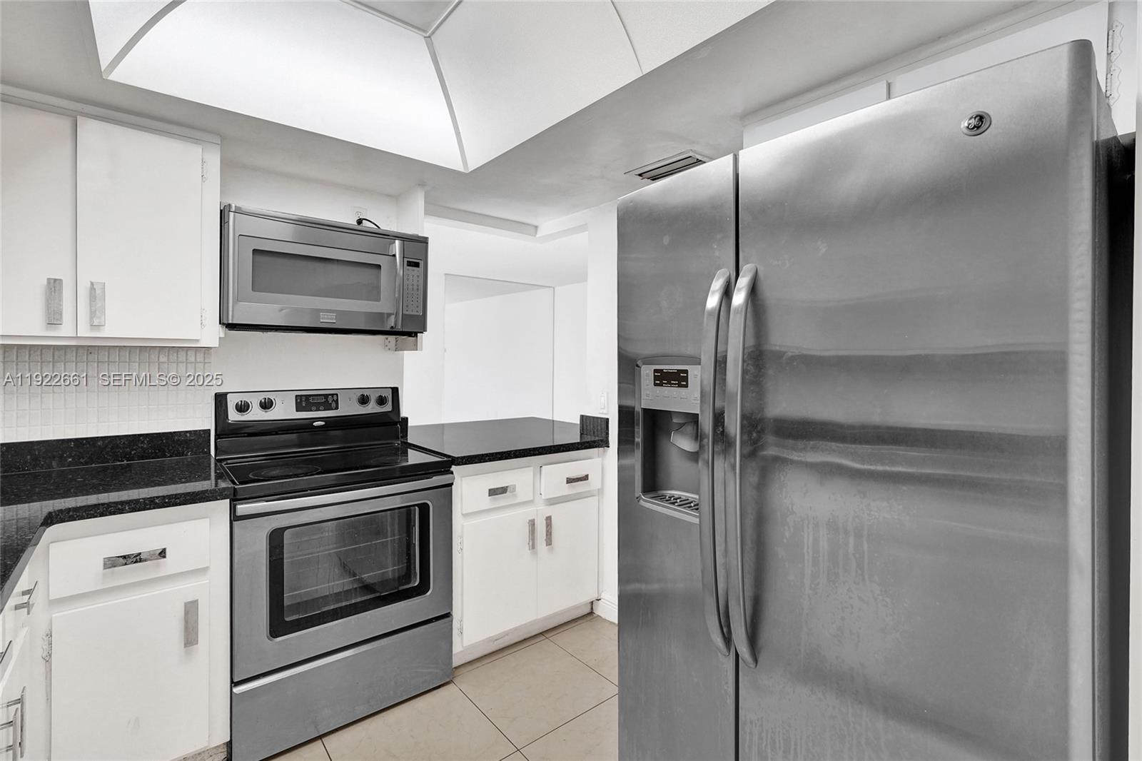 ARROWHEAD CONDO NO III - Residential