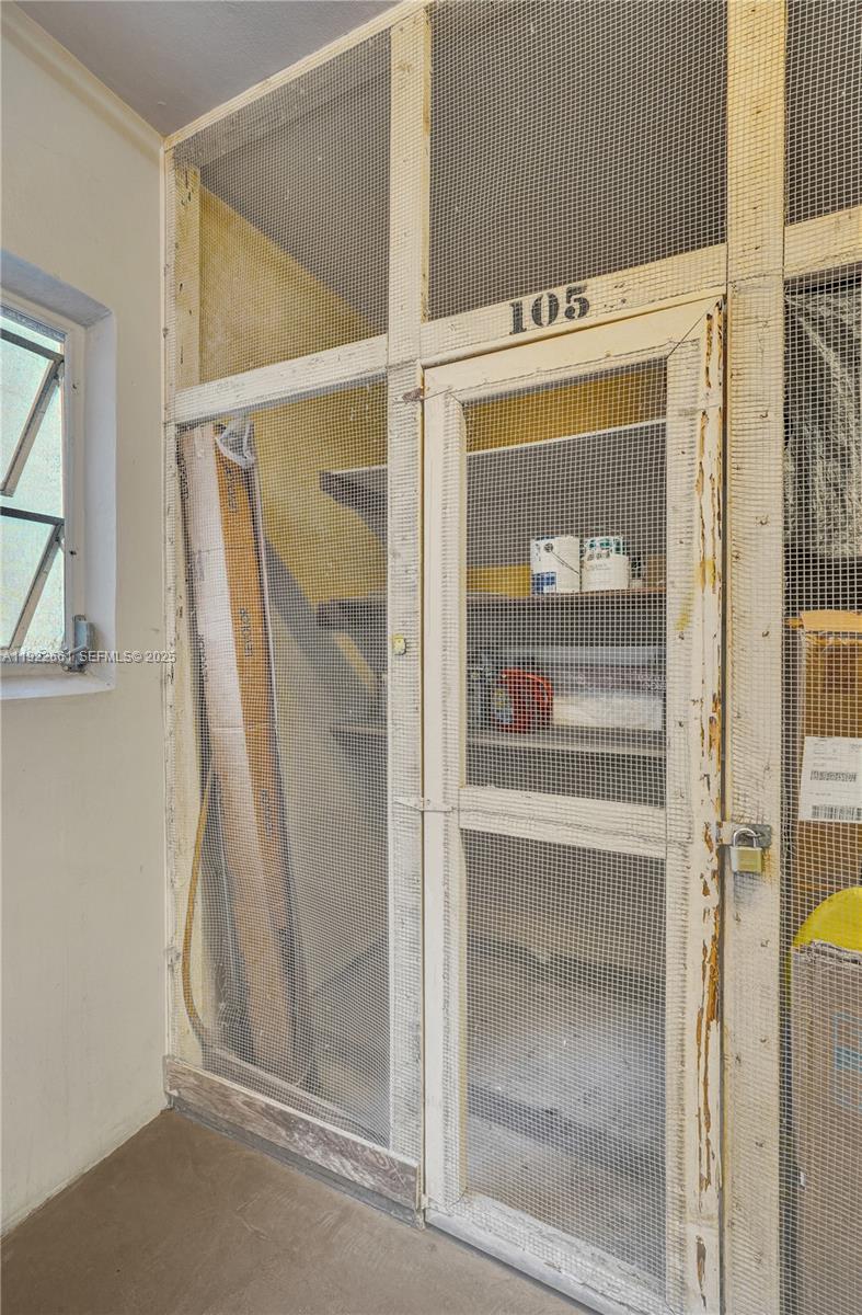 ARROWHEAD CONDO NO III - Residential