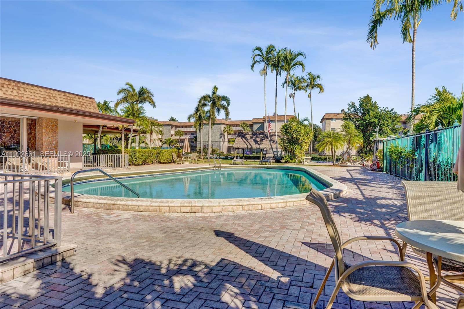 ARROWHEAD CONDO NO III - Residential