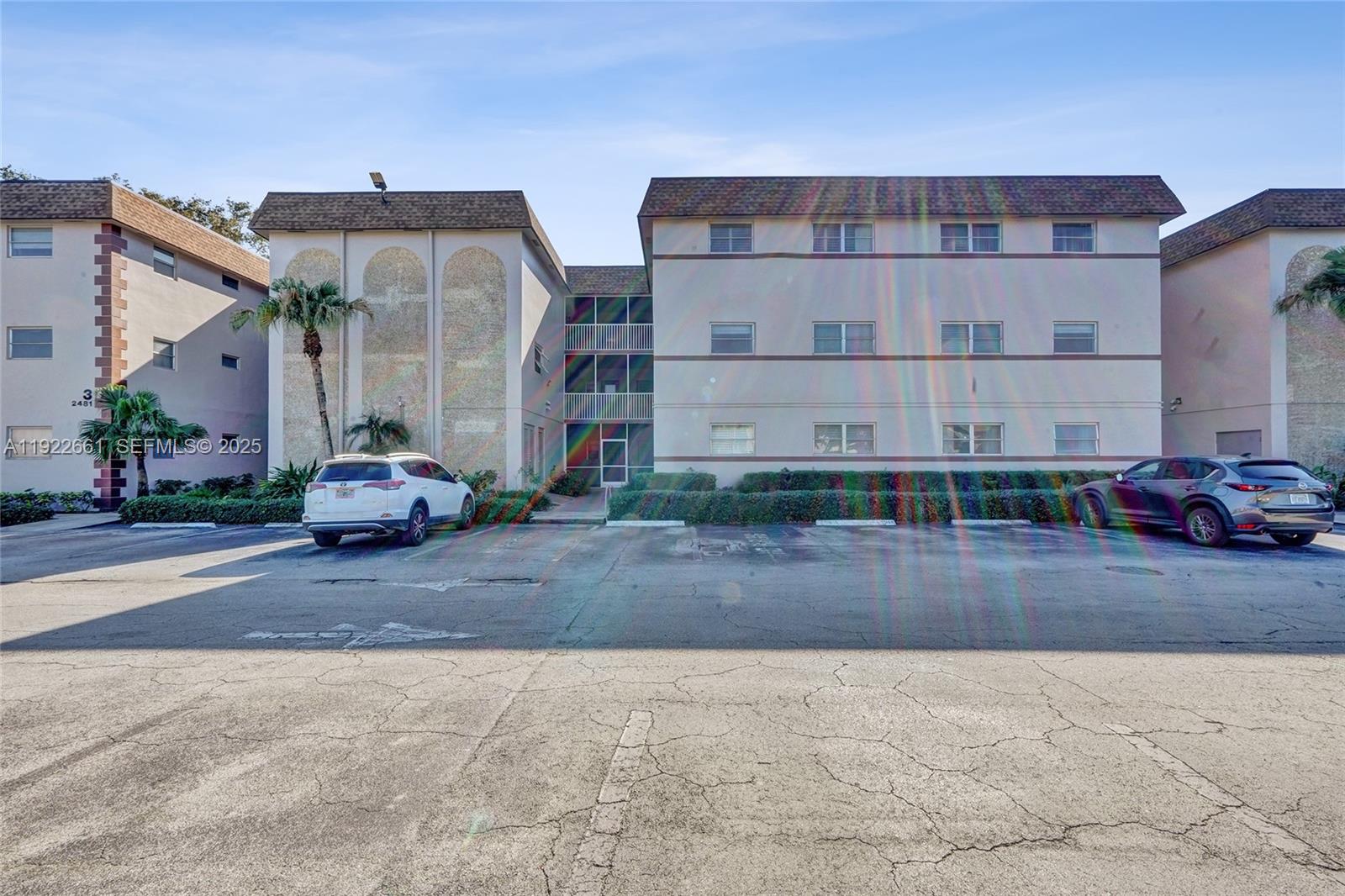 ARROWHEAD CONDO NO III - Residential