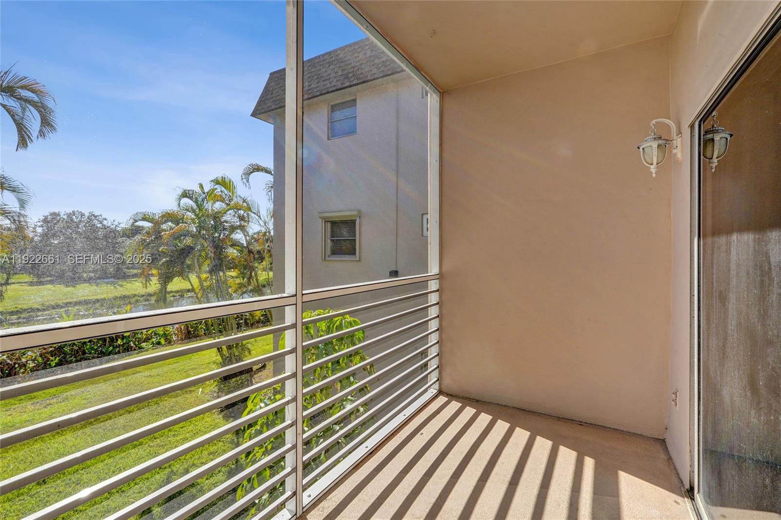 ARROWHEAD CONDO NO III - Residential