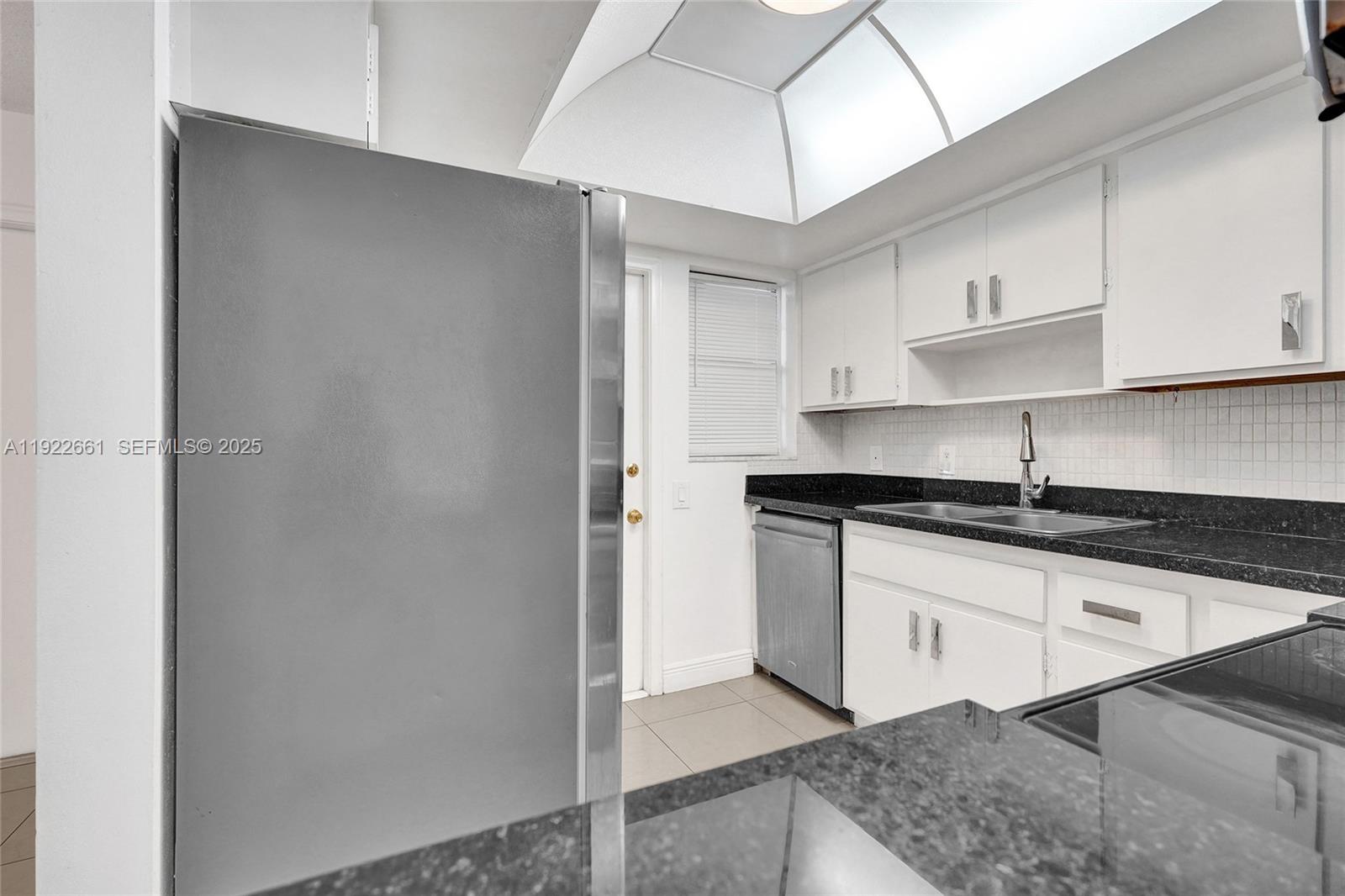 ARROWHEAD CONDO NO III - Residential