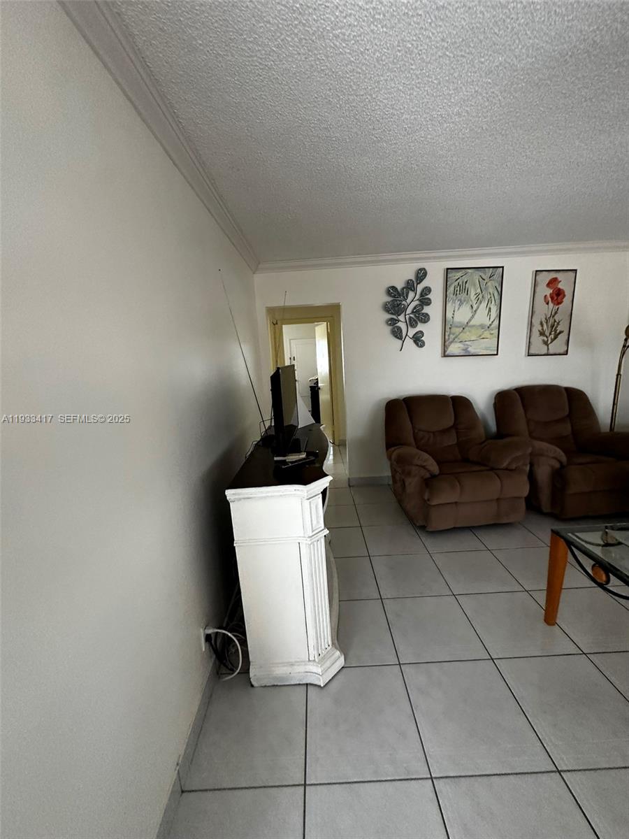 ROLEN LAKE GARDENS CO-OP - Residential Lease