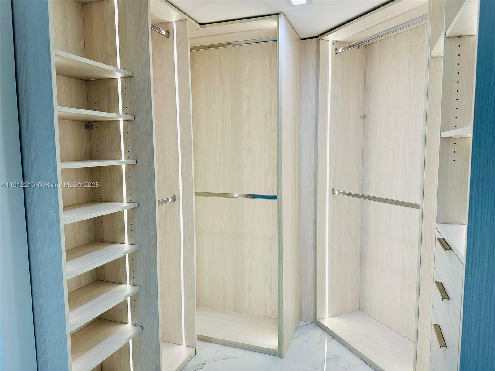 MYSTIC POINTE TOWER 400 C - Residential Lease