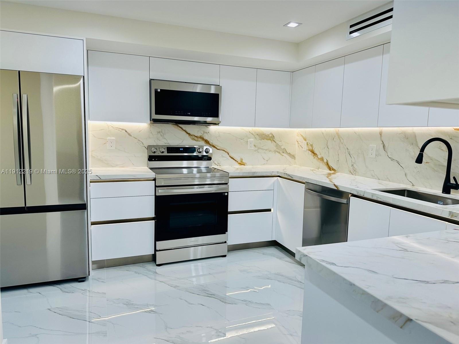 MYSTIC POINTE TOWER 400 C - Residential Lease