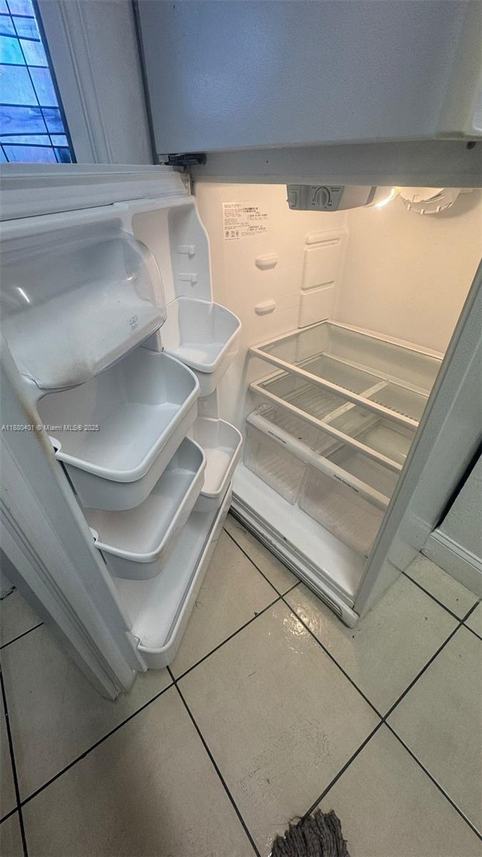 Condo for rent 1 Bedroom, 1 Bath ready to movein only requires deposit and first month.