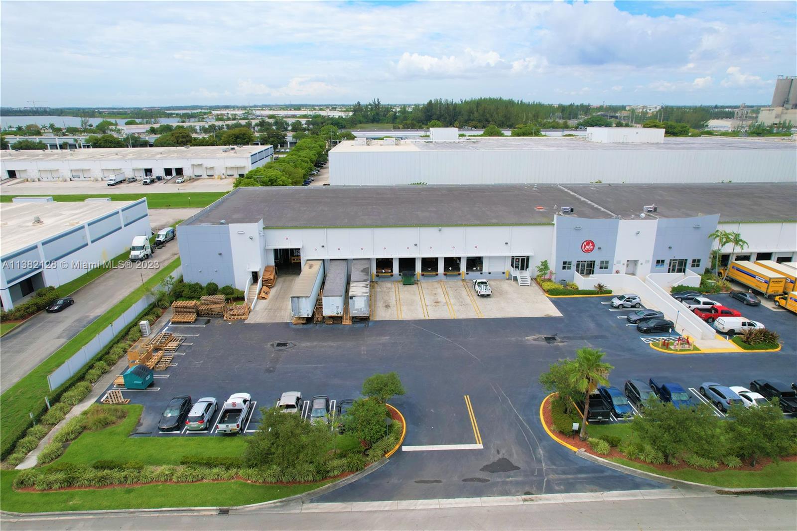 Excellent Opportunity to lease ±26,268 SF. The property offers ±10% office, ESFR sprinkler system, 9 dock high loading doors, 1 over-sized ramp, 24'-28' ceiling height, available July 2023.
Located within Flager Station with direct access to Florida Turnpike, Okeechobee Road and I-75 via Flagler Station Boulevard.
Price is PSF Gross.