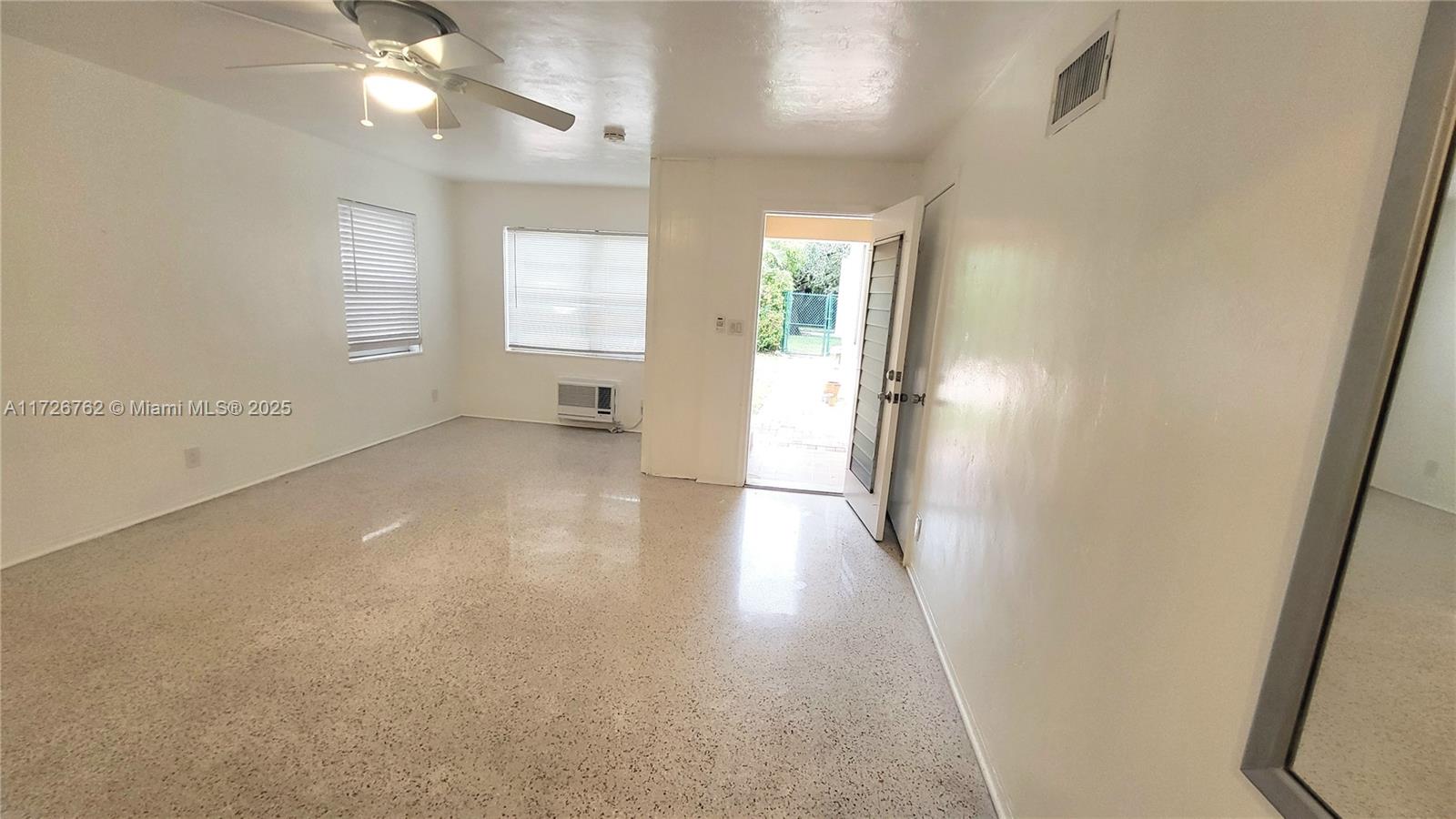 HOLLYWOOD LAKES SEC - Residential Lease