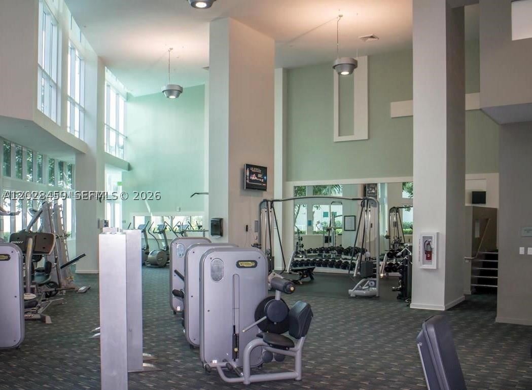 1900 N Bayshore Dr 2415