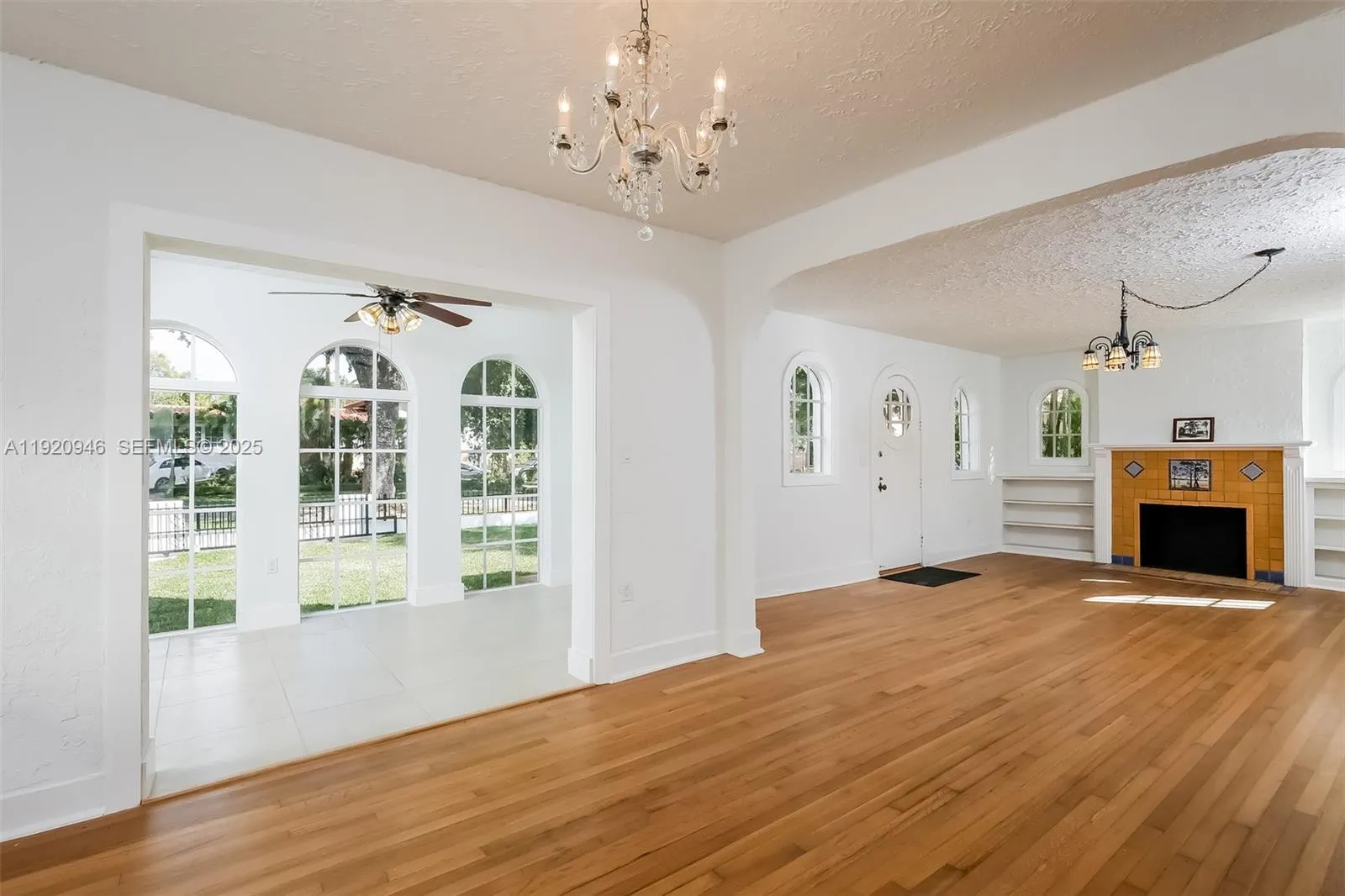 Coral Gables, Florida 33134, United States, 4 Bedrooms Bedrooms, ,4 BathroomsBathrooms,Residential,Pending,250456