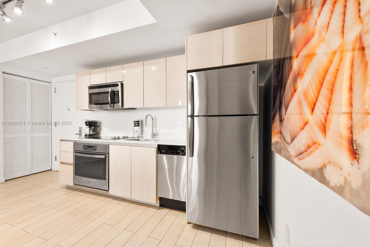 BEACHWALK CONDOMINIUM - Residential
