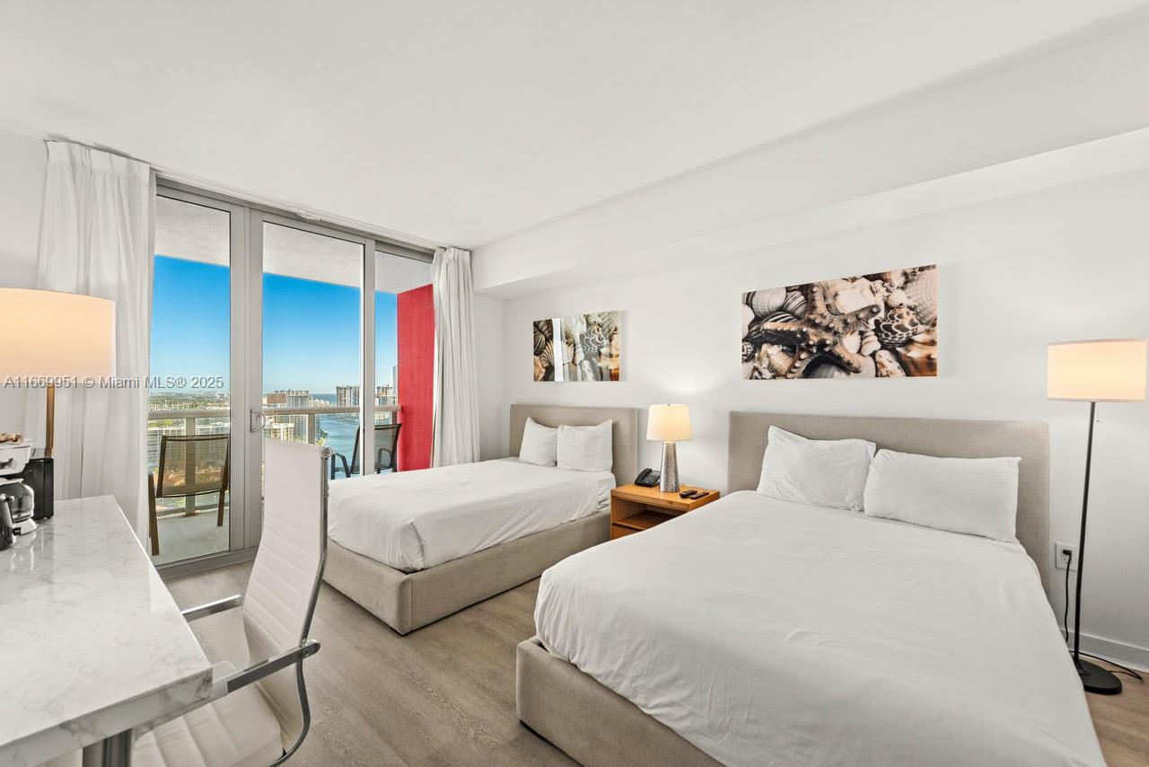 BEACHWALK CONDOMINIUM - Residential