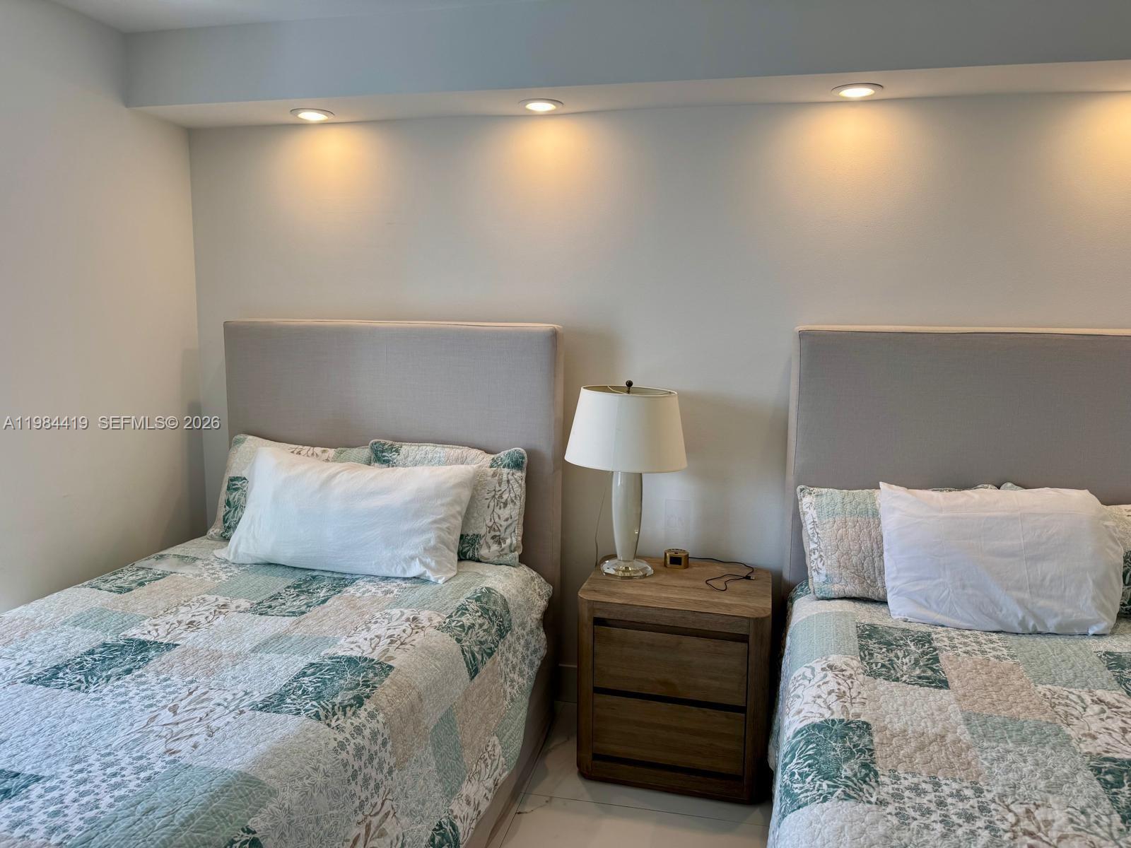 WILLIAMS ISLAND - Residential