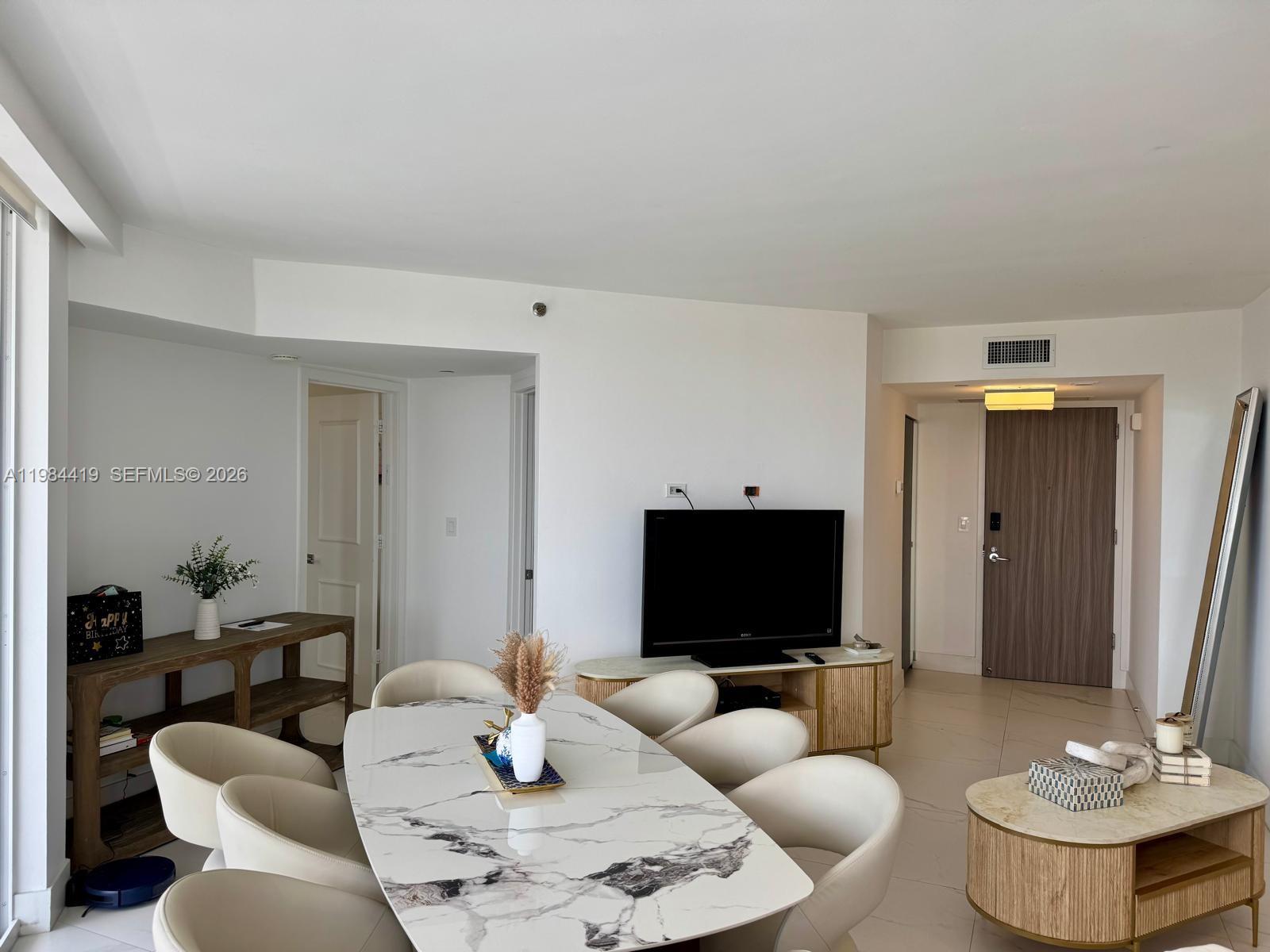 WILLIAMS ISLAND - Residential