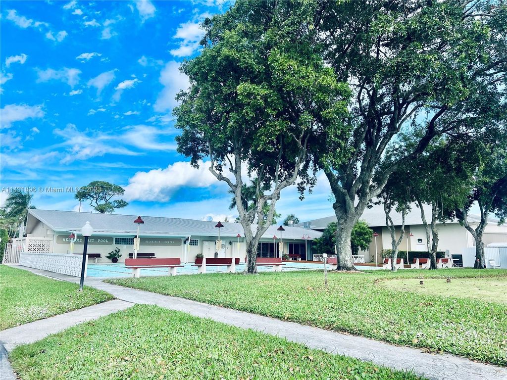 Photo of 2856 S Garden Dr S #106, Lake Worth, FL 33461 (MLS # A11491896)