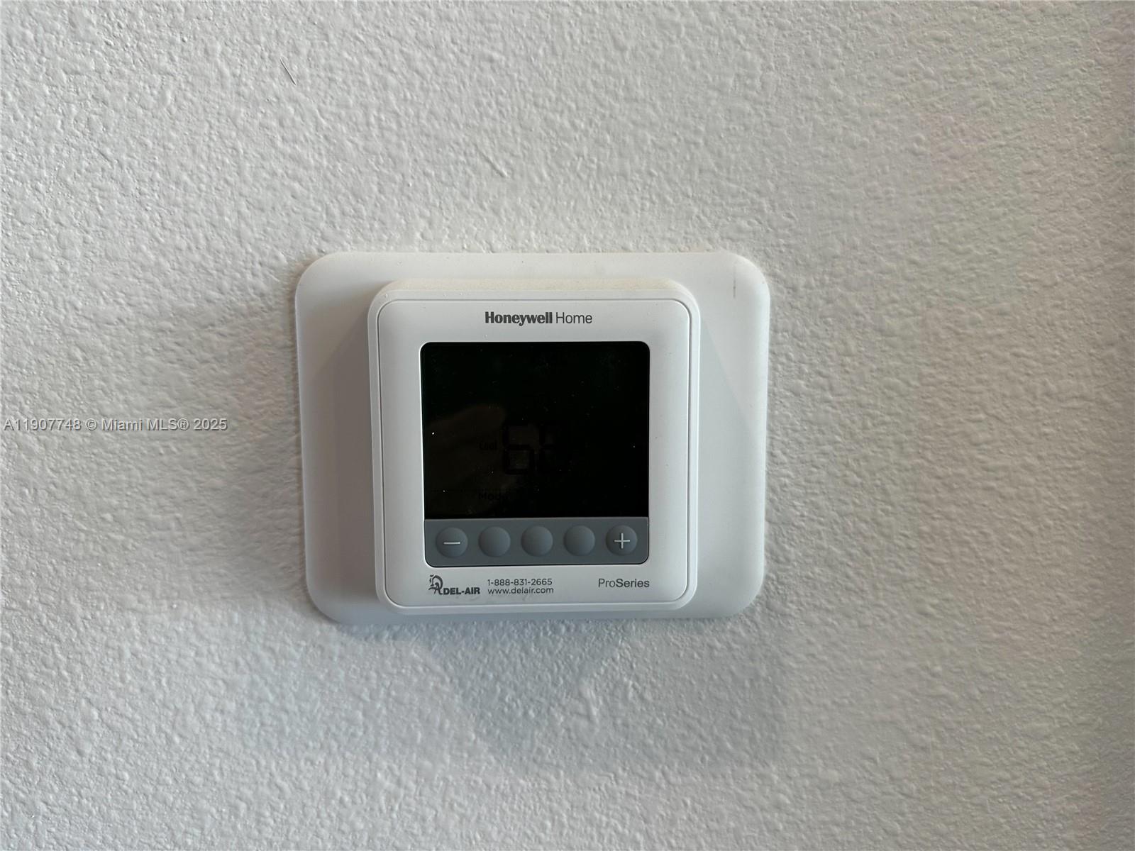 EAGLE CREEK. VILLAGE - Residential Lease