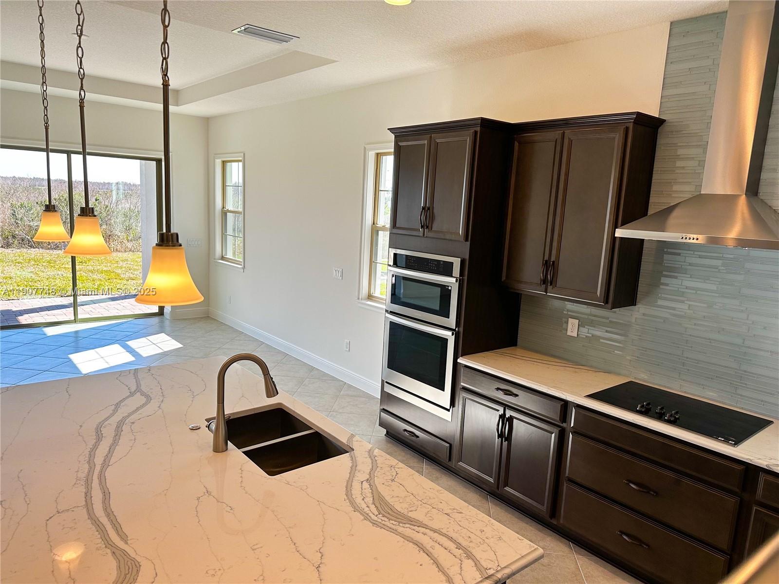 EAGLE CREEK. VILLAGE - Residential Lease