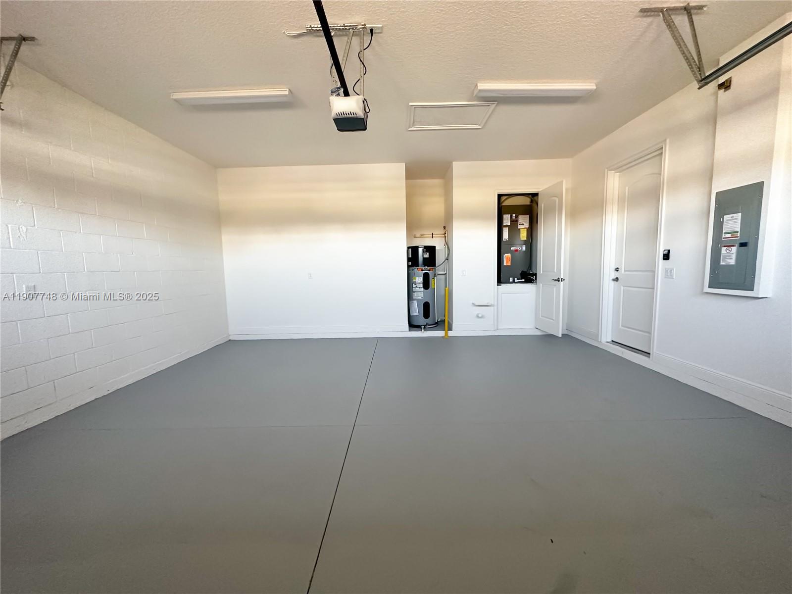 EAGLE CREEK. VILLAGE - Residential Lease