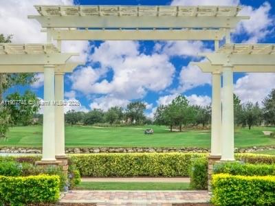 EAGLE CREEK. VILLAGE - Residential Lease