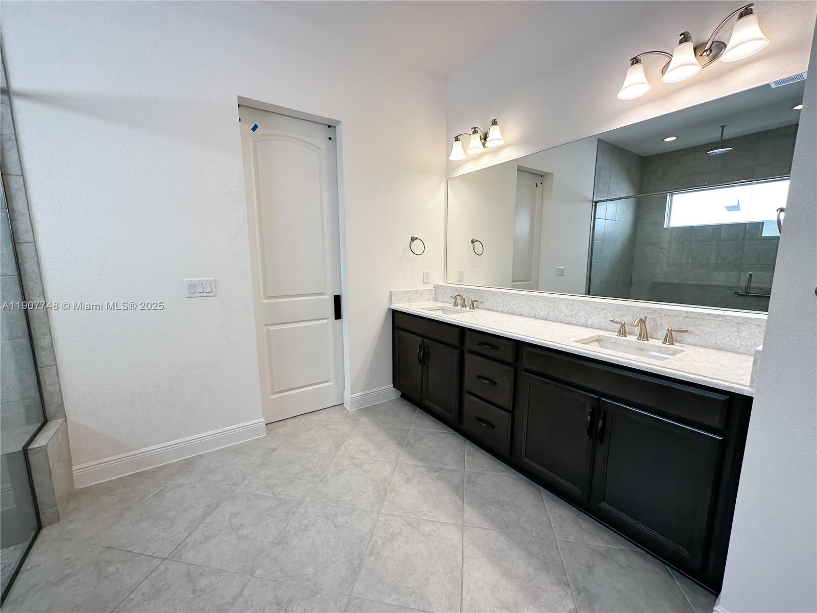 EAGLE CREEK. VILLAGE - Residential Lease