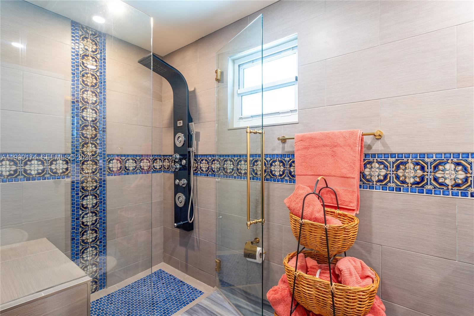 R Y K HOMESITES - Residential