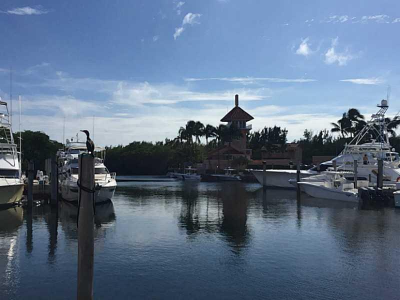 Eleuthera 8 at Cocoplum Yacht Club. Bot Slip for 55' Yacht. Private gated Marina with a 24 hour security. Parking Available. Dock Master at your service. All Serviced needed at the marina. Easy access to the ocean. Great Location!!