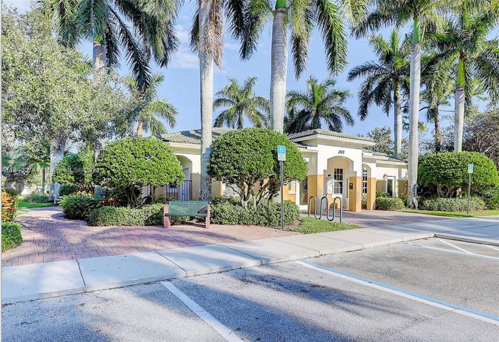 Photo of 1570 SE Sheffield Ter #101, Stuart, FL 34994 (MLS # A11340074)