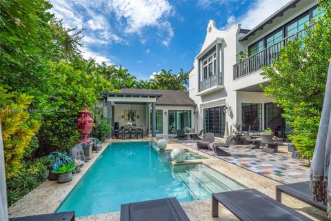 590 NE 59th St Miami FL 33137