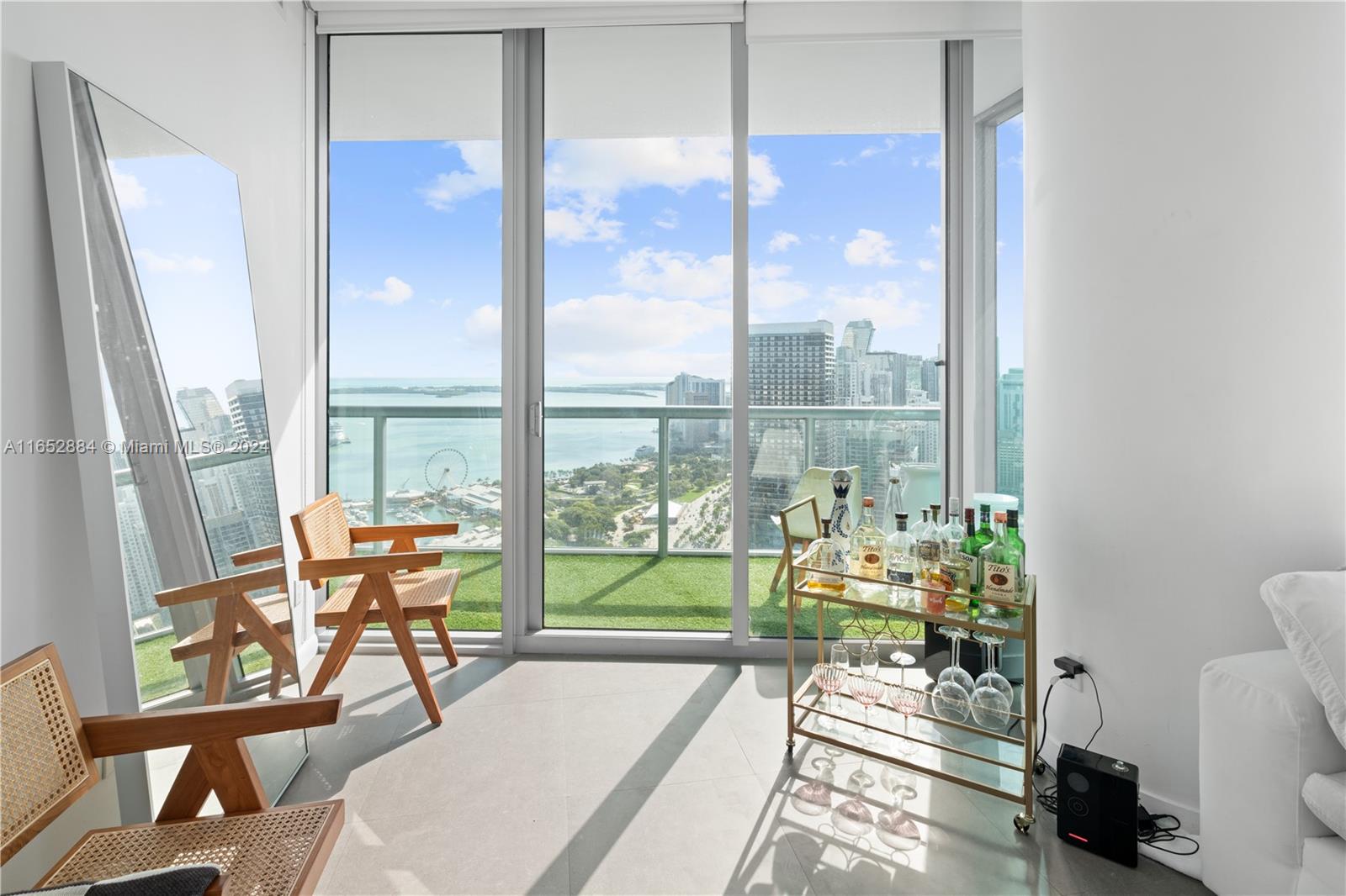 888 Biscayne Blvd 4801