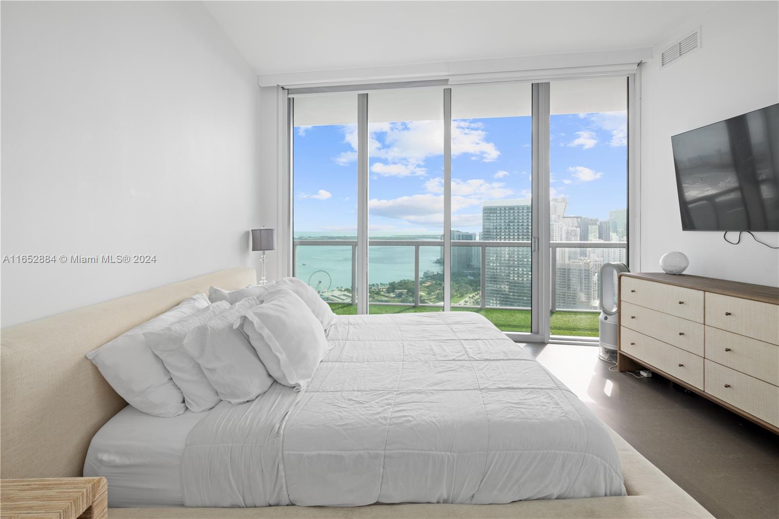 MARINABLUE CONDO - Residential