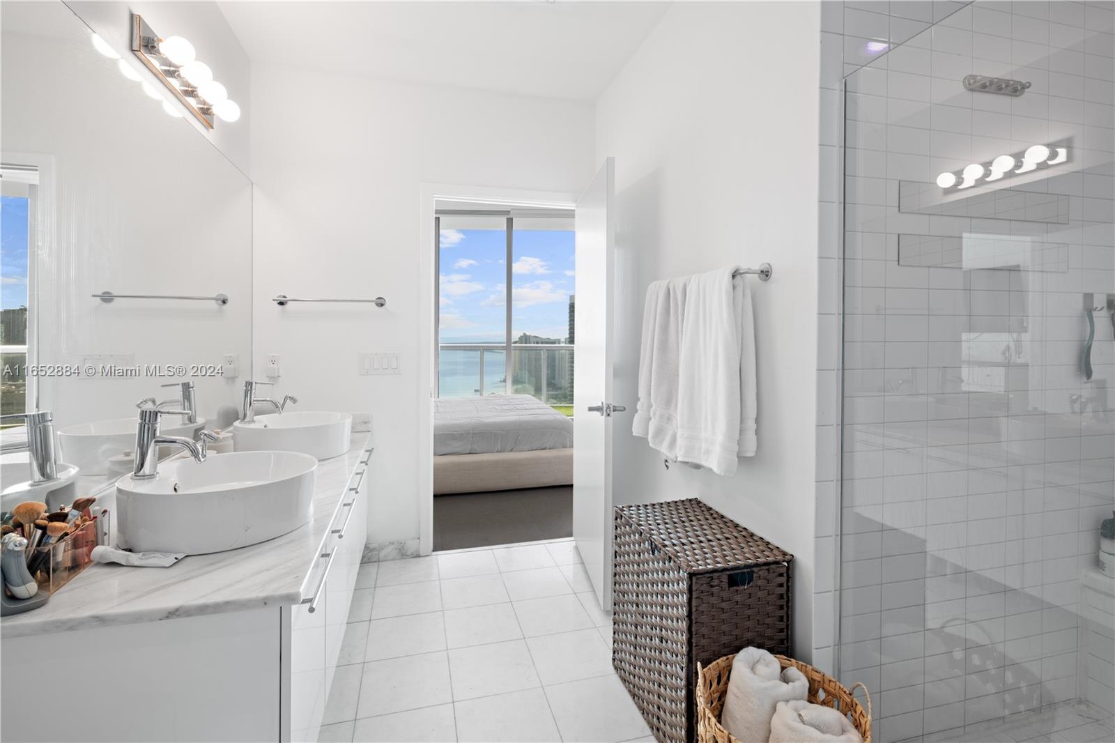 MARINABLUE CONDO - Residential