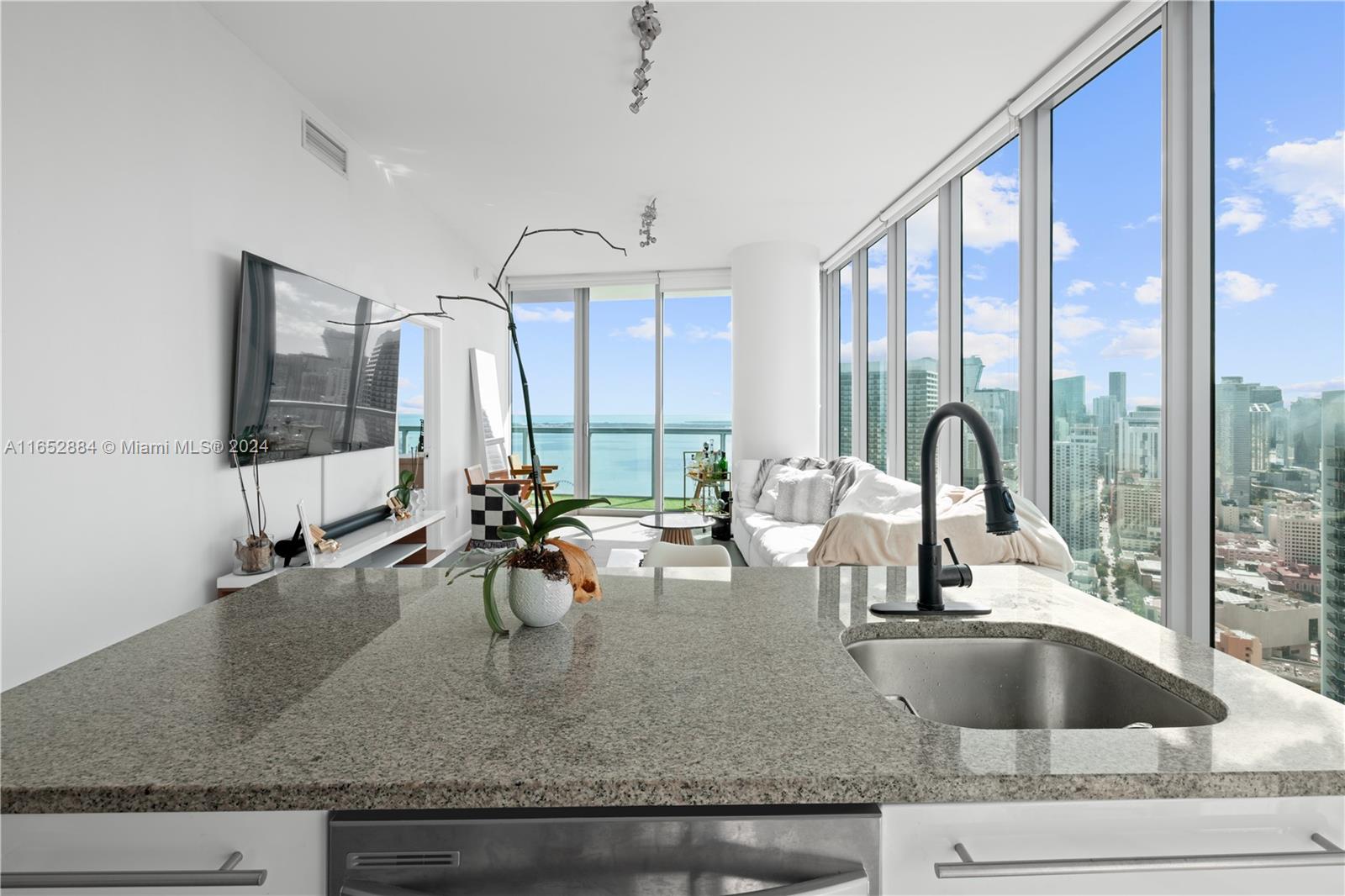 MARINABLUE CONDO - Residential