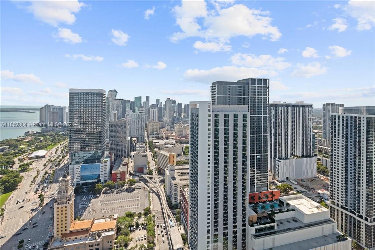 MARINABLUE CONDO - Residential