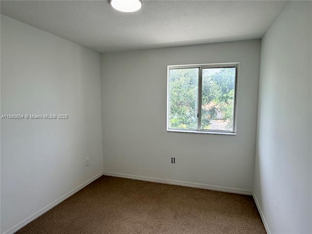 COUNTRY CLUB VILLAS TH CO - Residential Lease