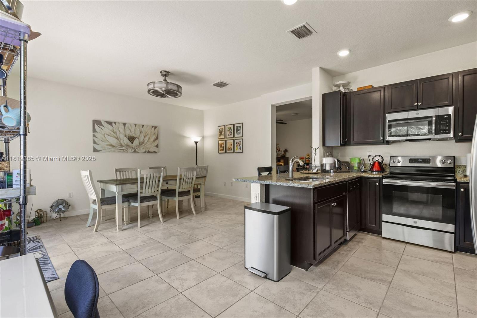 AQUABELLA SECTION TWO - Residential