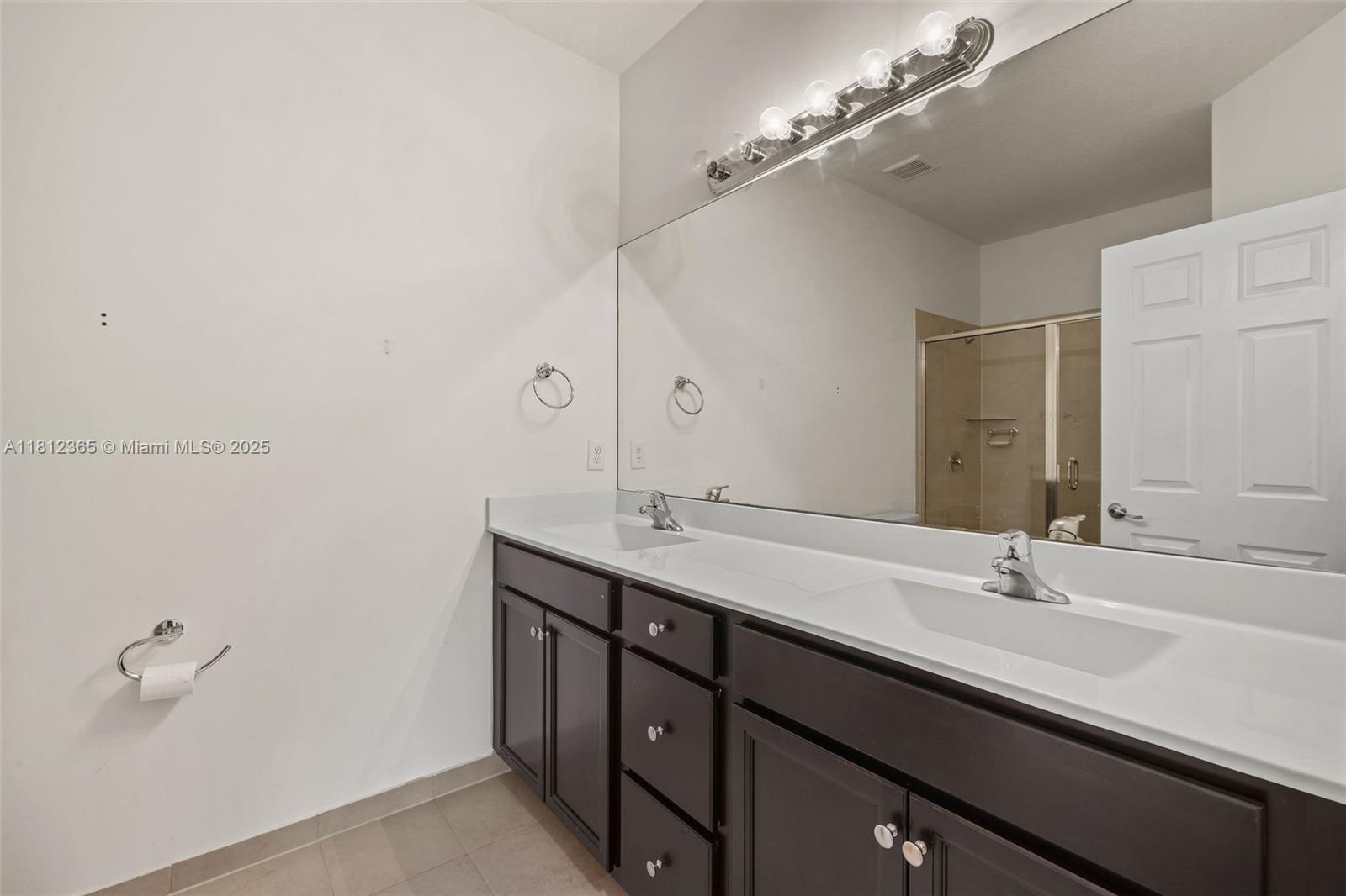 AQUABELLA SECTION TWO - Residential