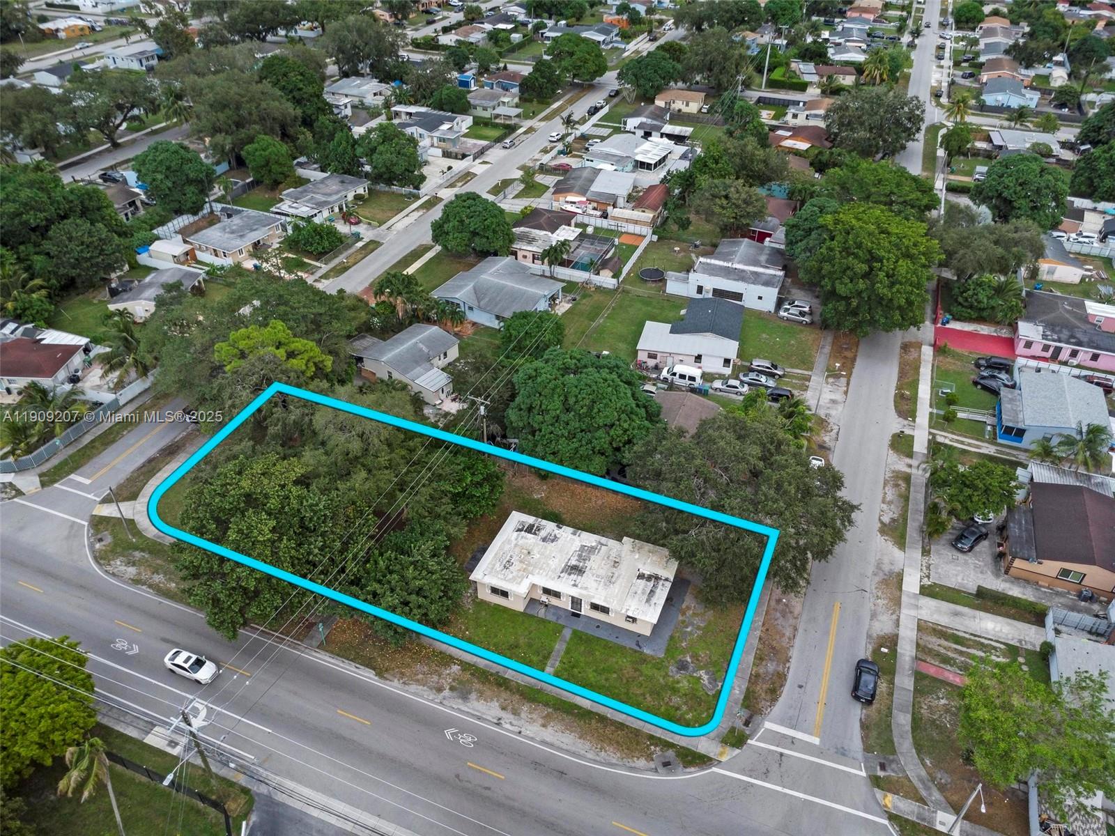 PINE TREE PARK - Residential