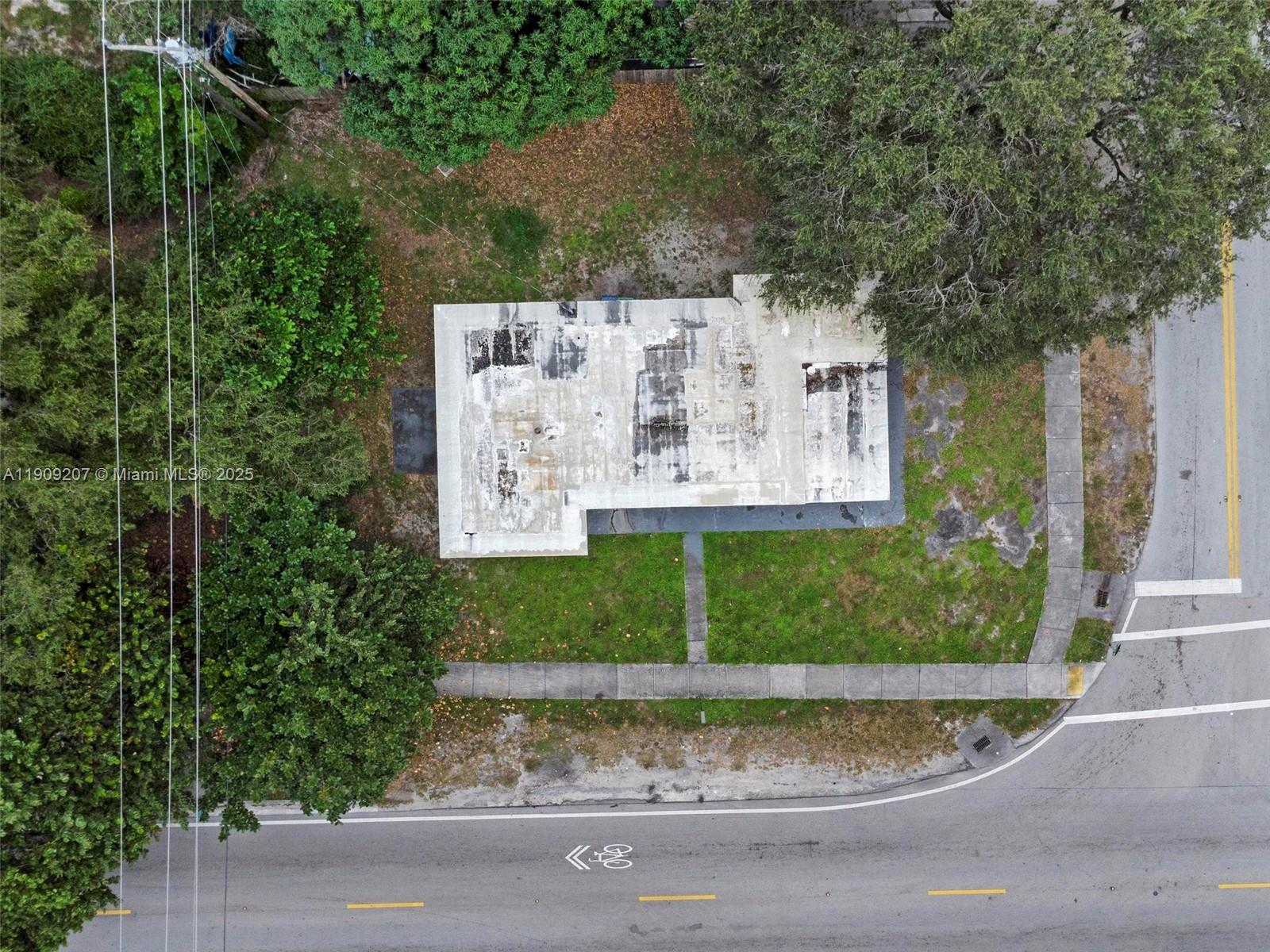 PINE TREE PARK - Residential