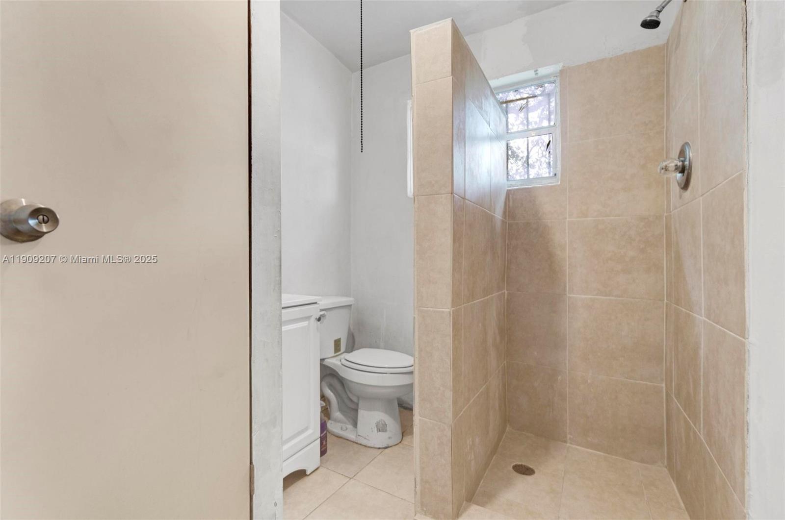 PINE TREE PARK - Residential