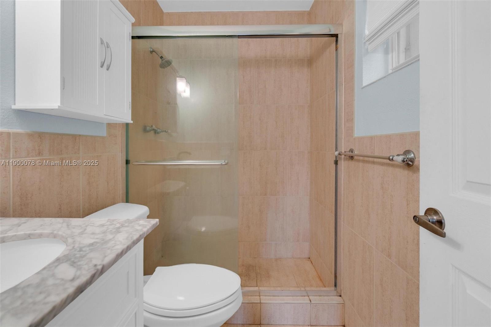 HOLLYWOOD LAKES SECTION - Residential