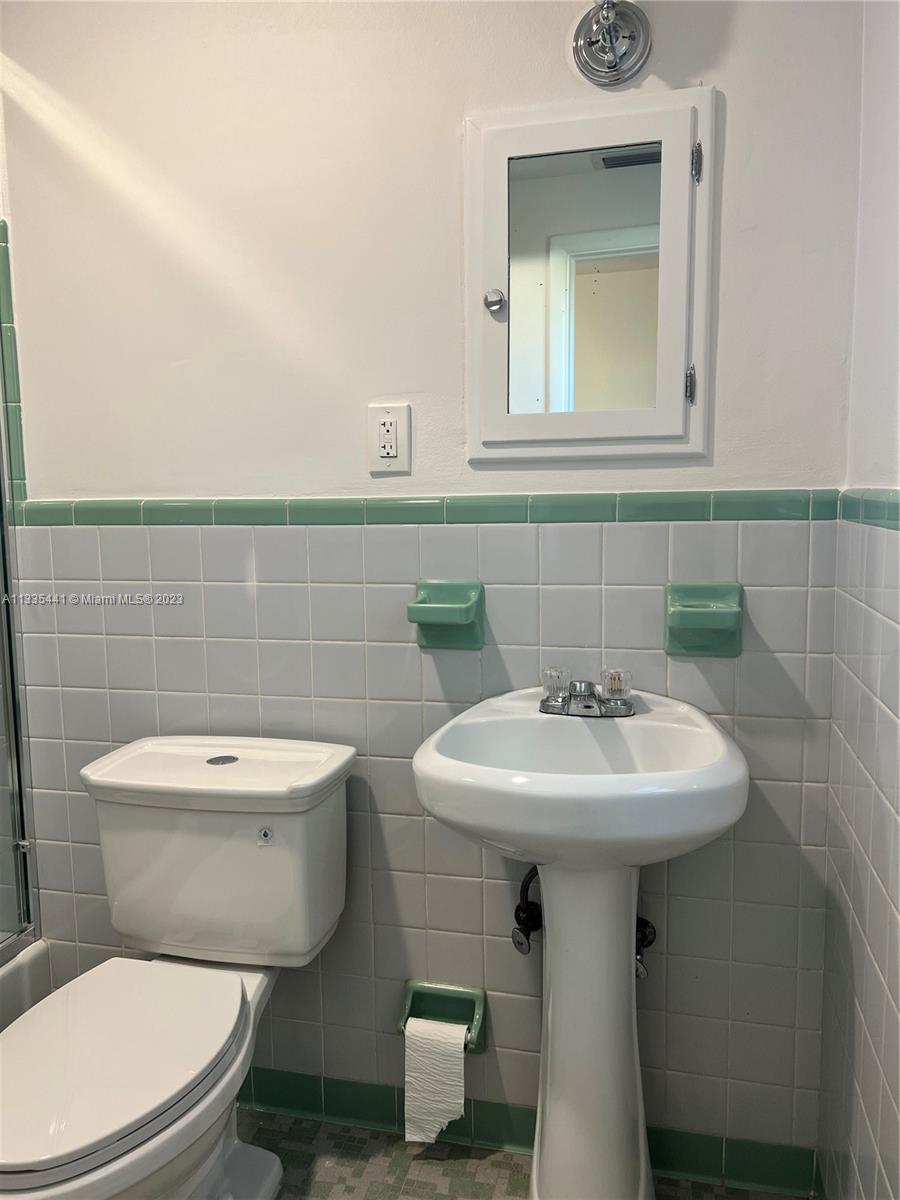 LAKE WORTH BEACH - Residential Lease