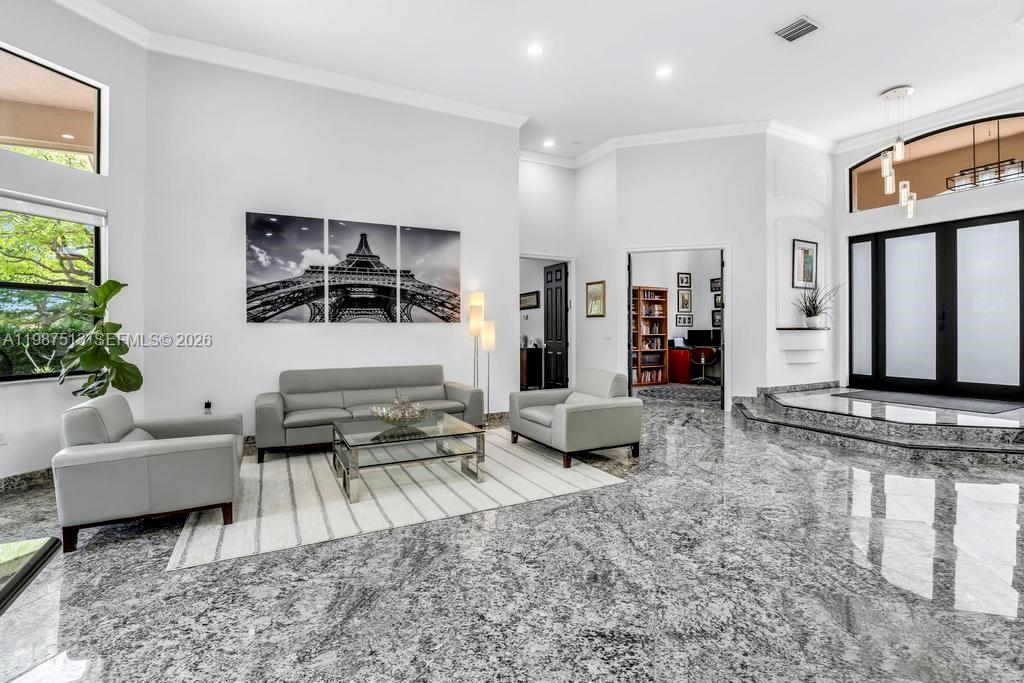 RIVERSTONE - Residential