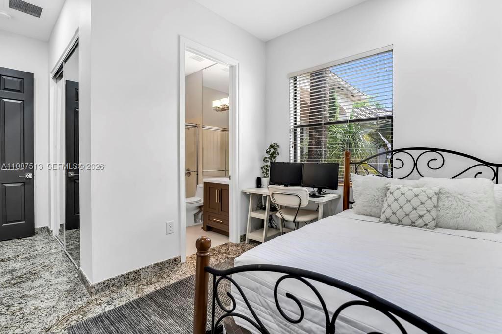 RIVERSTONE - Residential