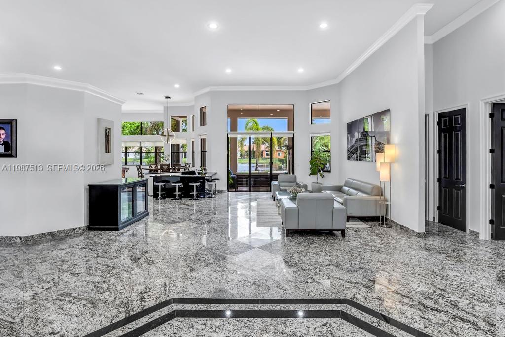 RIVERSTONE - Residential