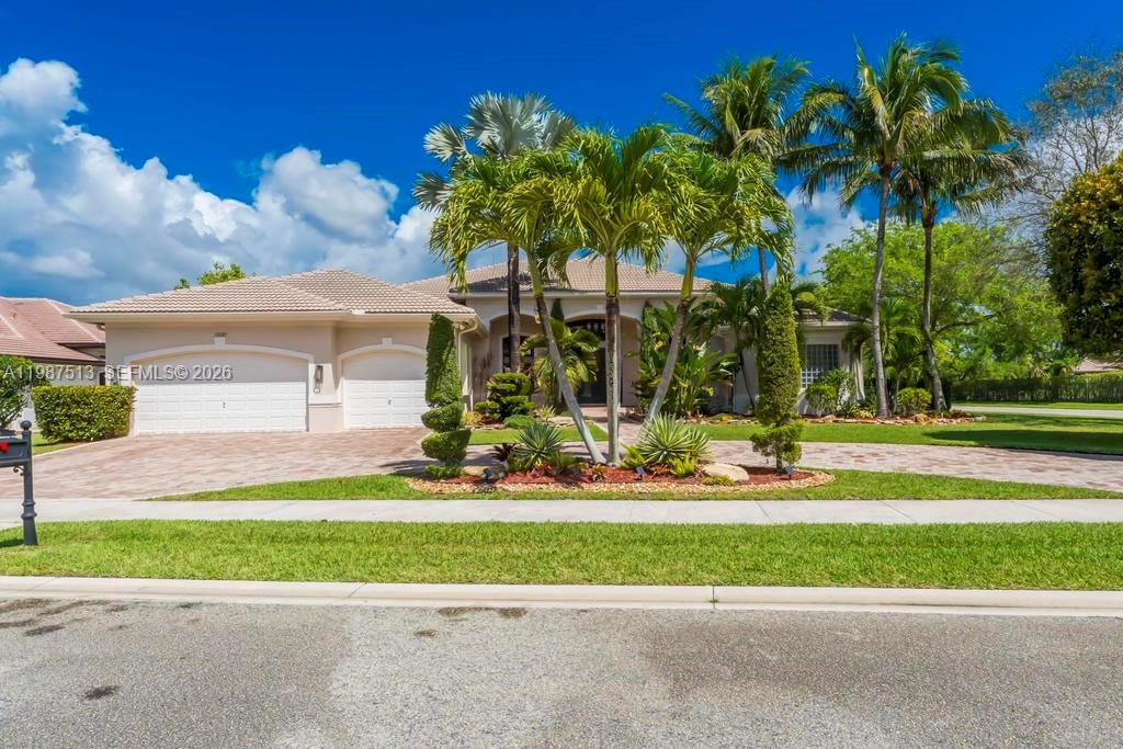 RIVERSTONE - Residential