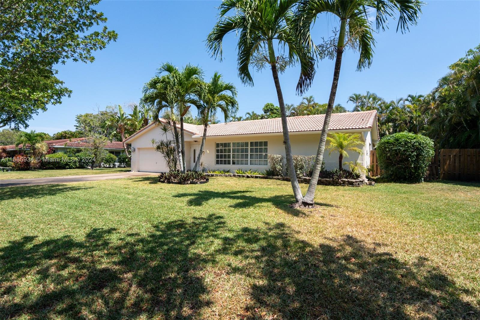 Property for Sale at 8301 Nw 36th Ct, Coral Springs, Broward County, Florida - Bedrooms: 3 
Bathrooms: 2  - $679,999