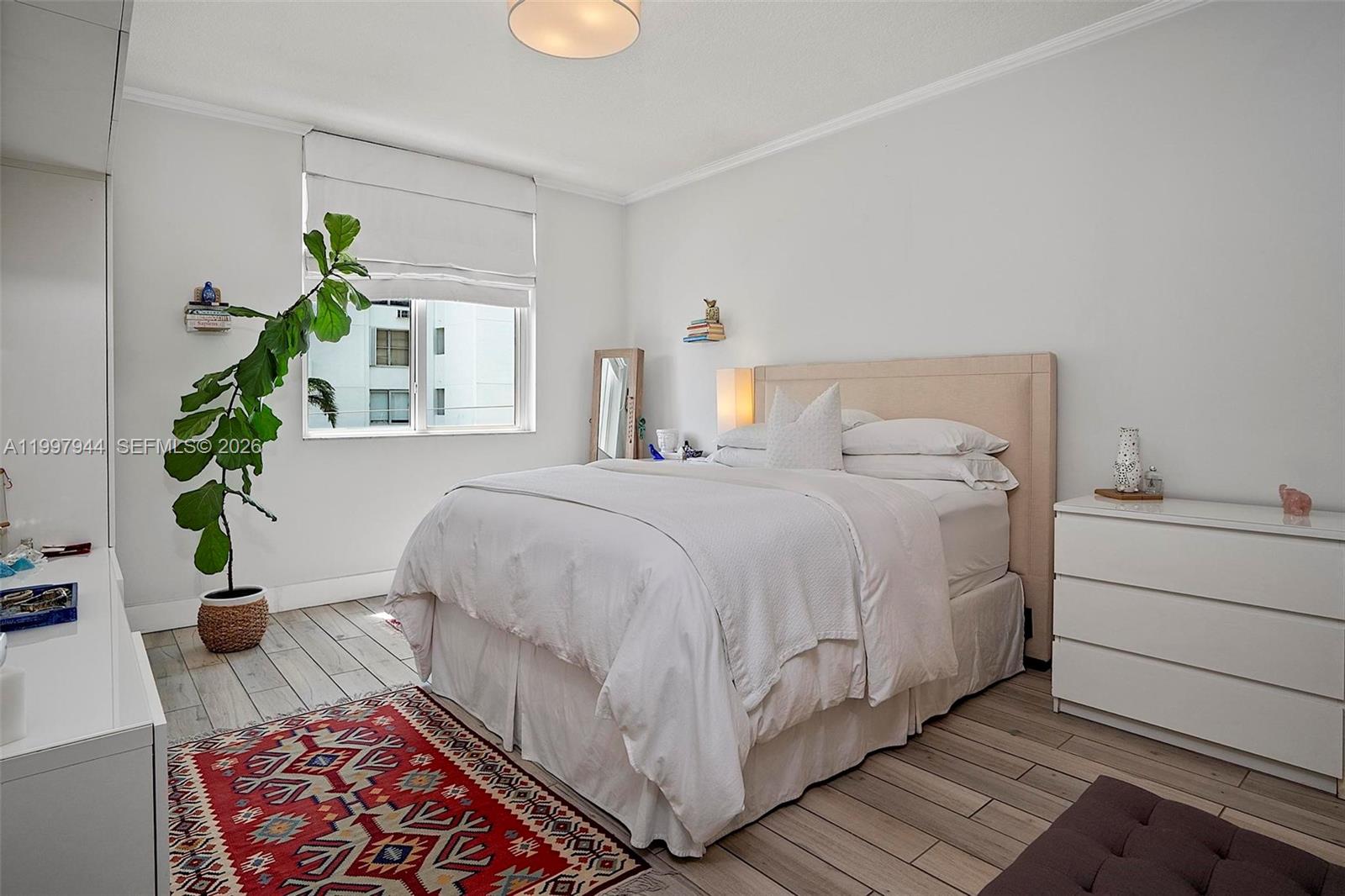 THE VISTAS CONDO - Residential Lease