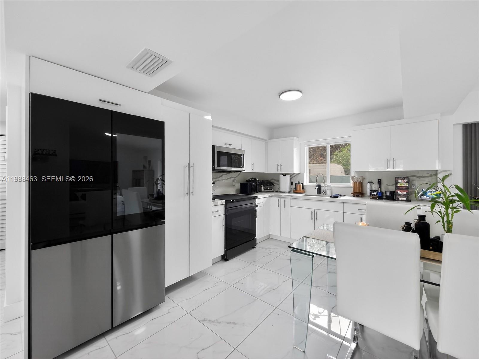 SIERRA MIRADA - Residential