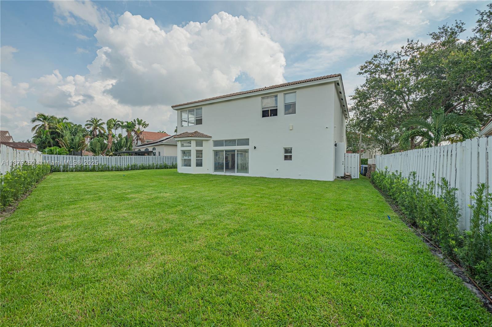 BANYAN OAKRIDGE PLAT - Residential Lease